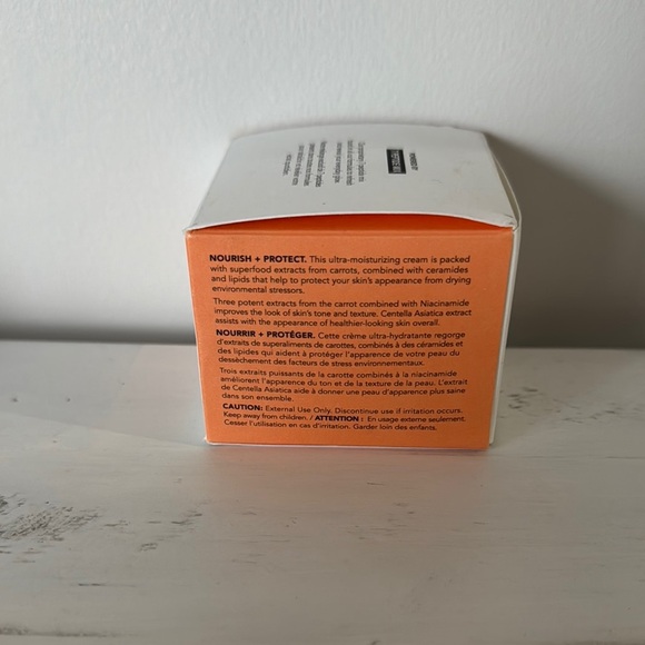 Carrot + Niacinamide Moisturizing Cream - Orange - Picture 2 of 5